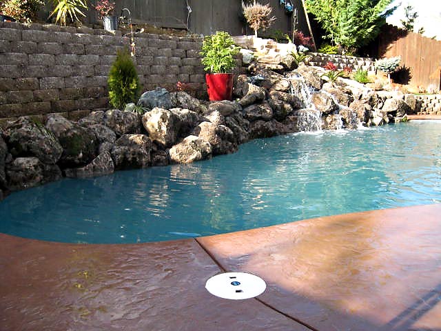 Retaining wall and pool in Folsom, Ca